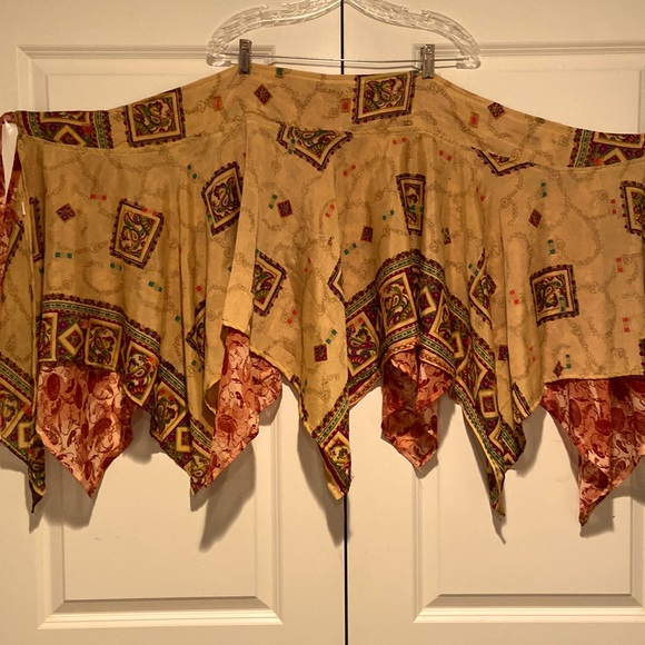Vintage Silk layered Handkerchief flowy mini Reversible Wraparound Skirt - Picture 3 of 16